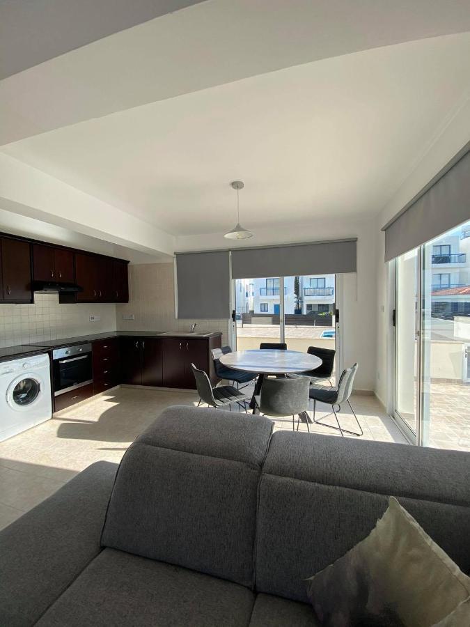 Cosy Apartment In Kato Paphos With Pool Access Exteriér fotografie