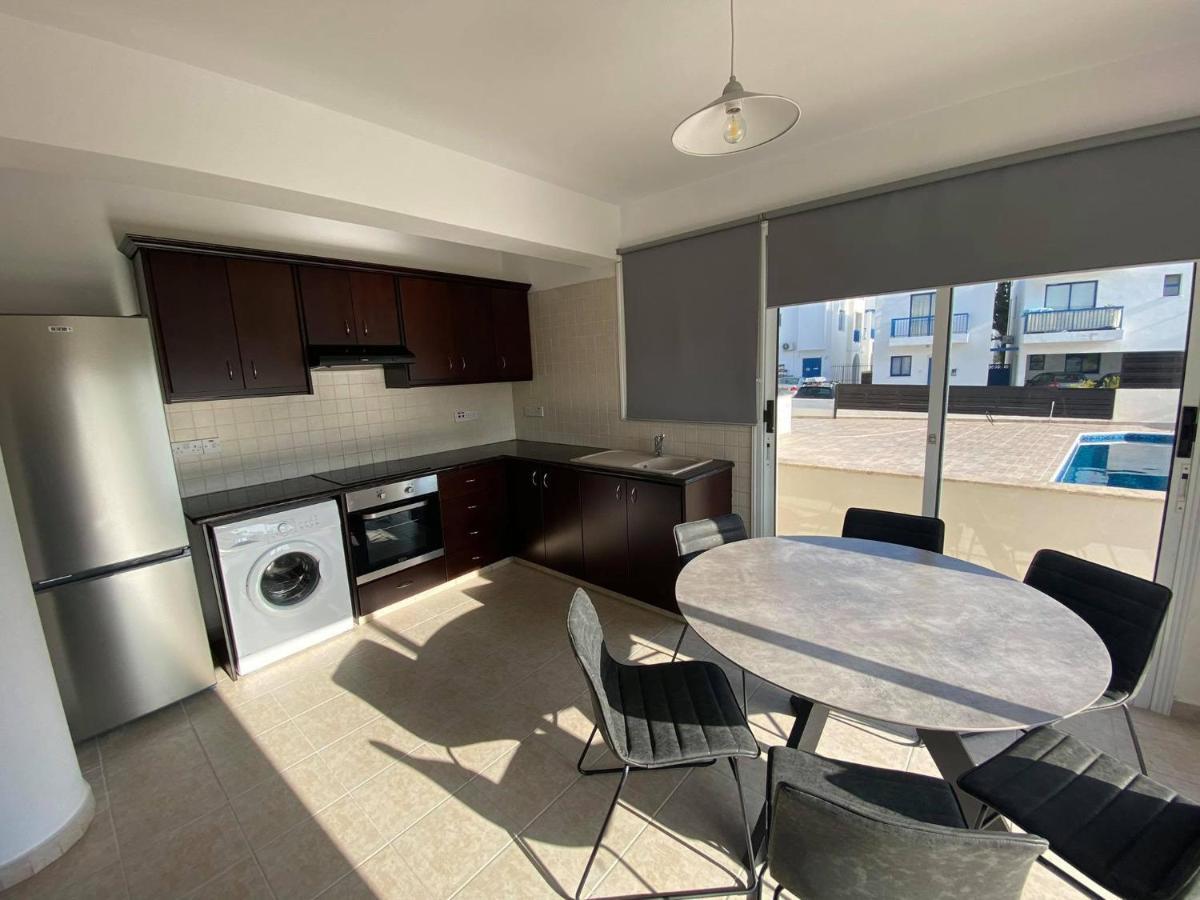 Cosy Apartment In Kato Paphos With Pool Access Exteriér fotografie